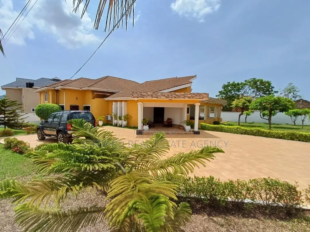 6bdrm House in Sefdard Properties, Spintex for sale