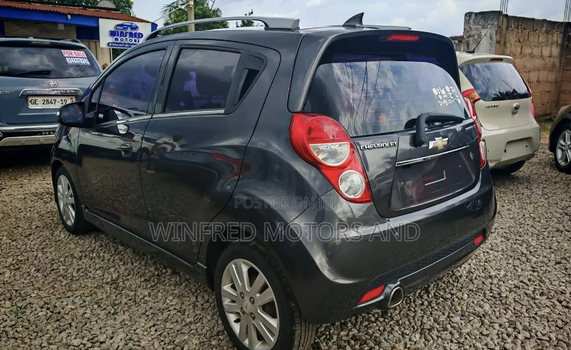 Chevrolet Spark 1LT 4dr Hatchback (1.2L 4cyl 5M) 2015 Gray