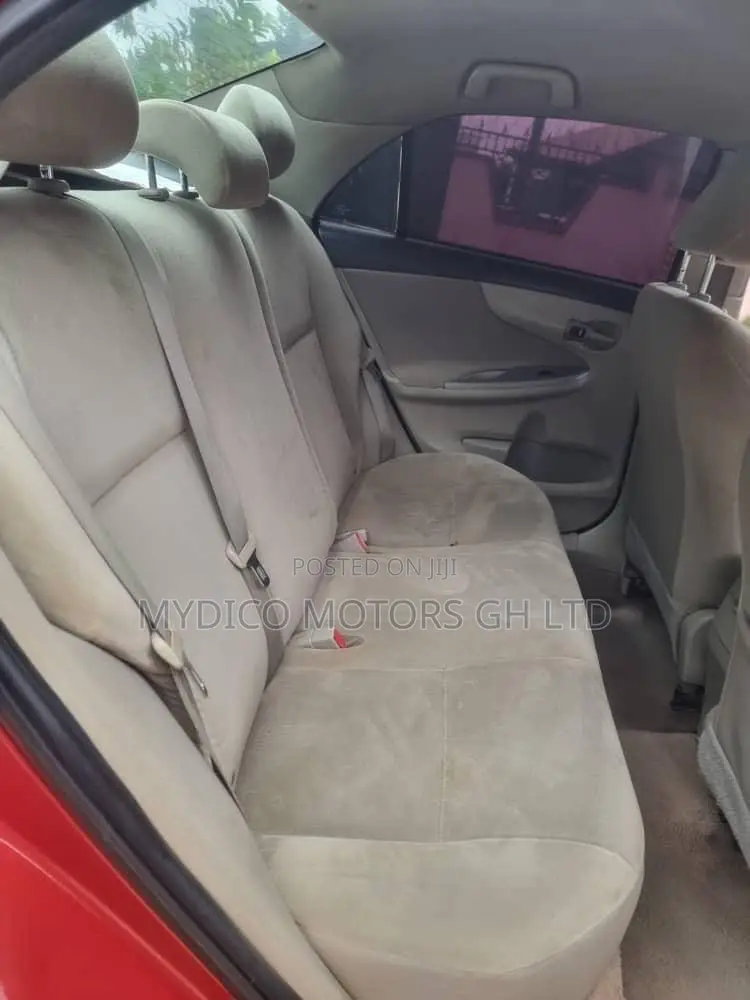 Toyota Corolla LE 4dr Sedan (1.8L 4cyl 4A) 2013 Red