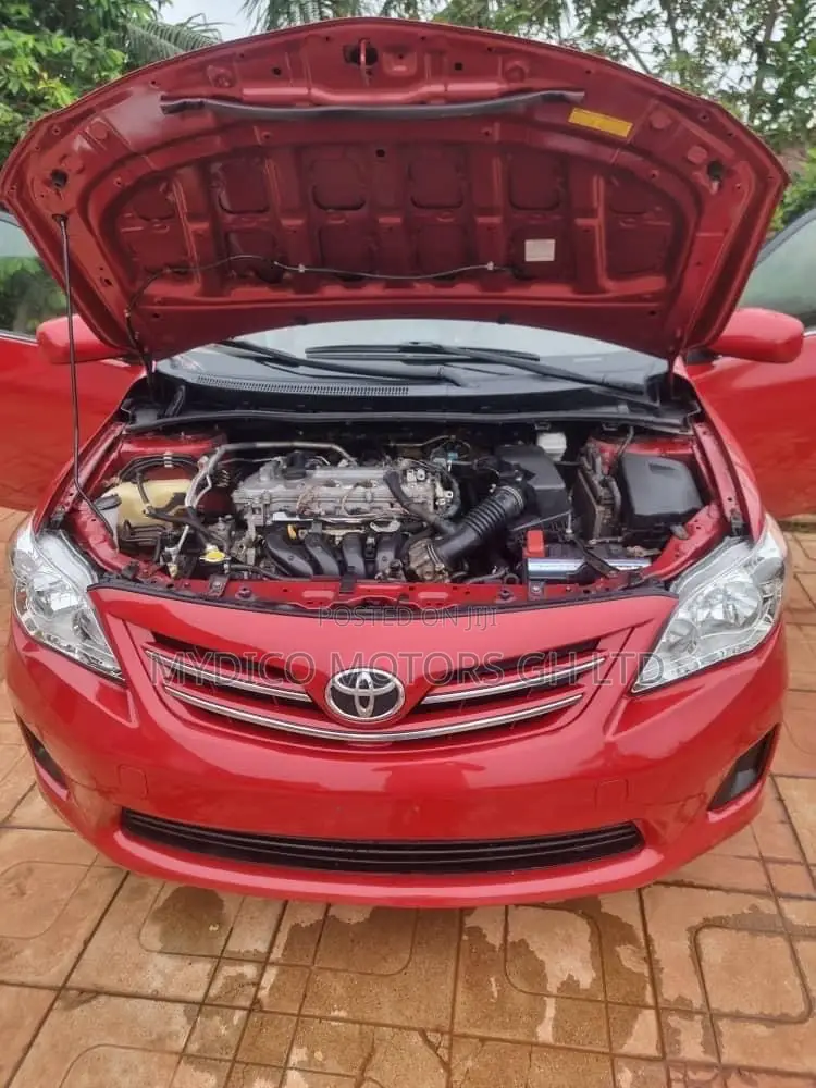 Toyota Corolla LE 4dr Sedan (1.8L 4cyl 4A) 2013 Red