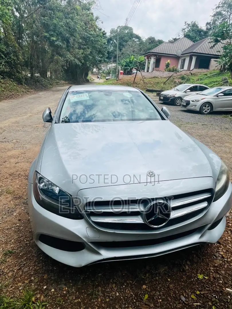 Mercedes-Benz C300 Luxury 4matic Sedan AWD (2.0L 4cyl 7A) 2017 Silver