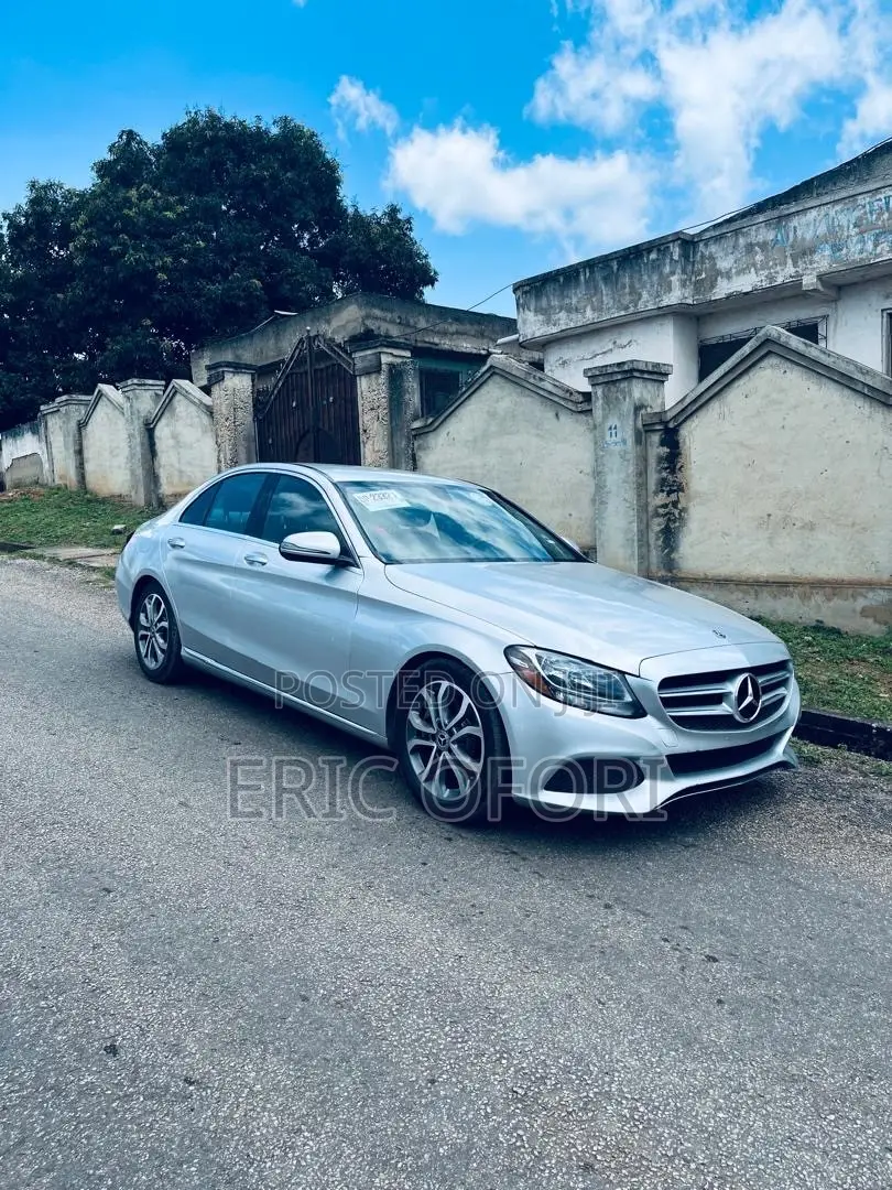 Mercedes-Benz C300 Luxury 4matic Sedan AWD (2.0L 4cyl 7A) 2017 Silver