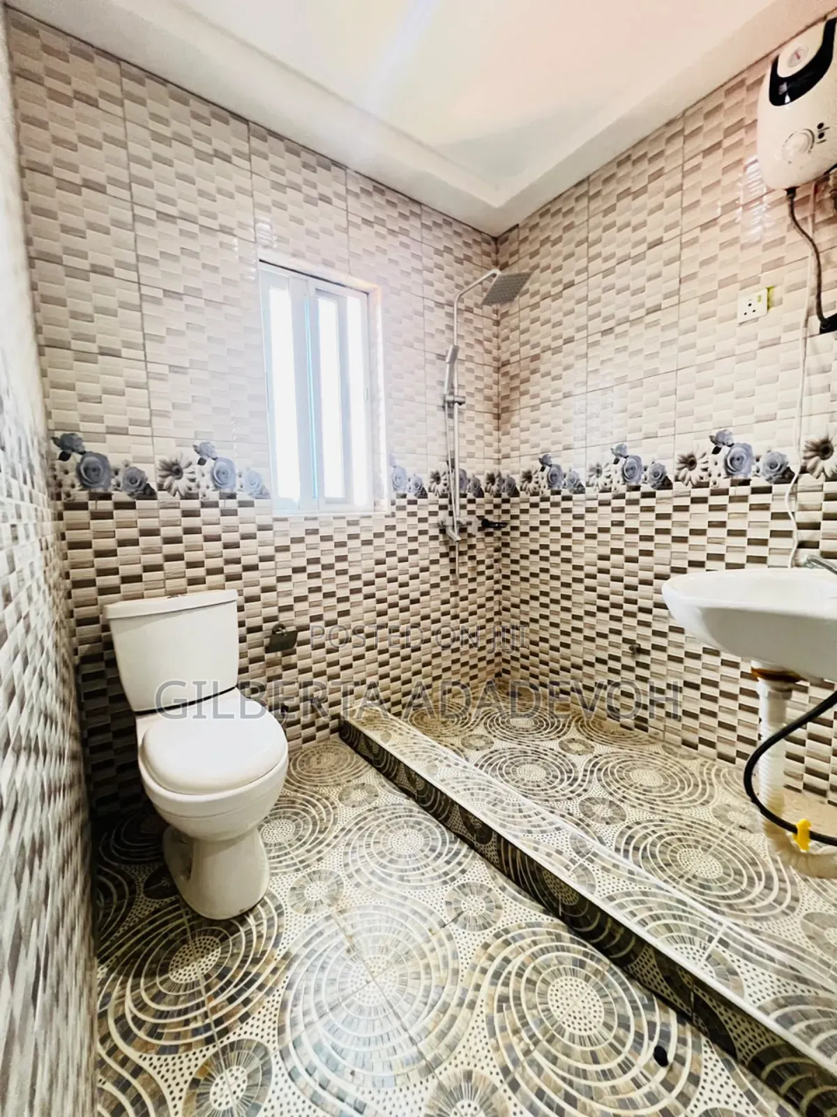 2bdrm Apartment in Adenta, Barrier for rent