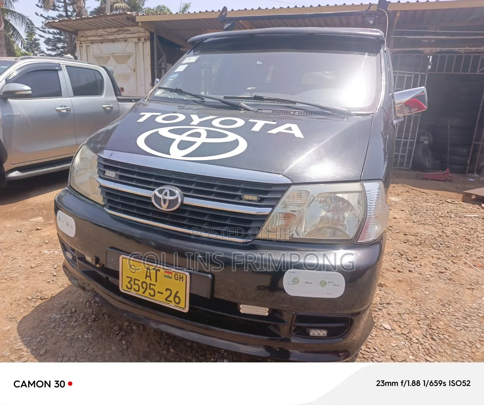 Toyota HiAce 2010 Black