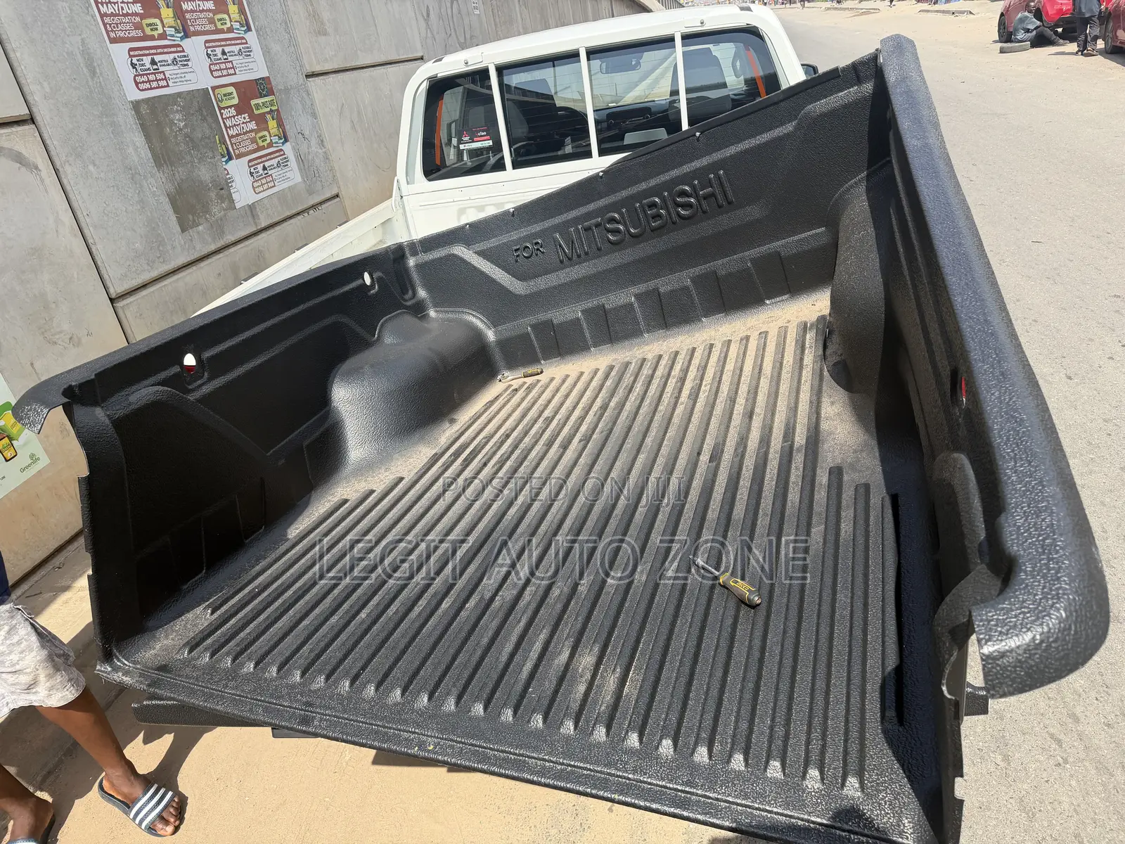Mitsubishi L200 2026,2025,2023,2024,Bucket Linning Available