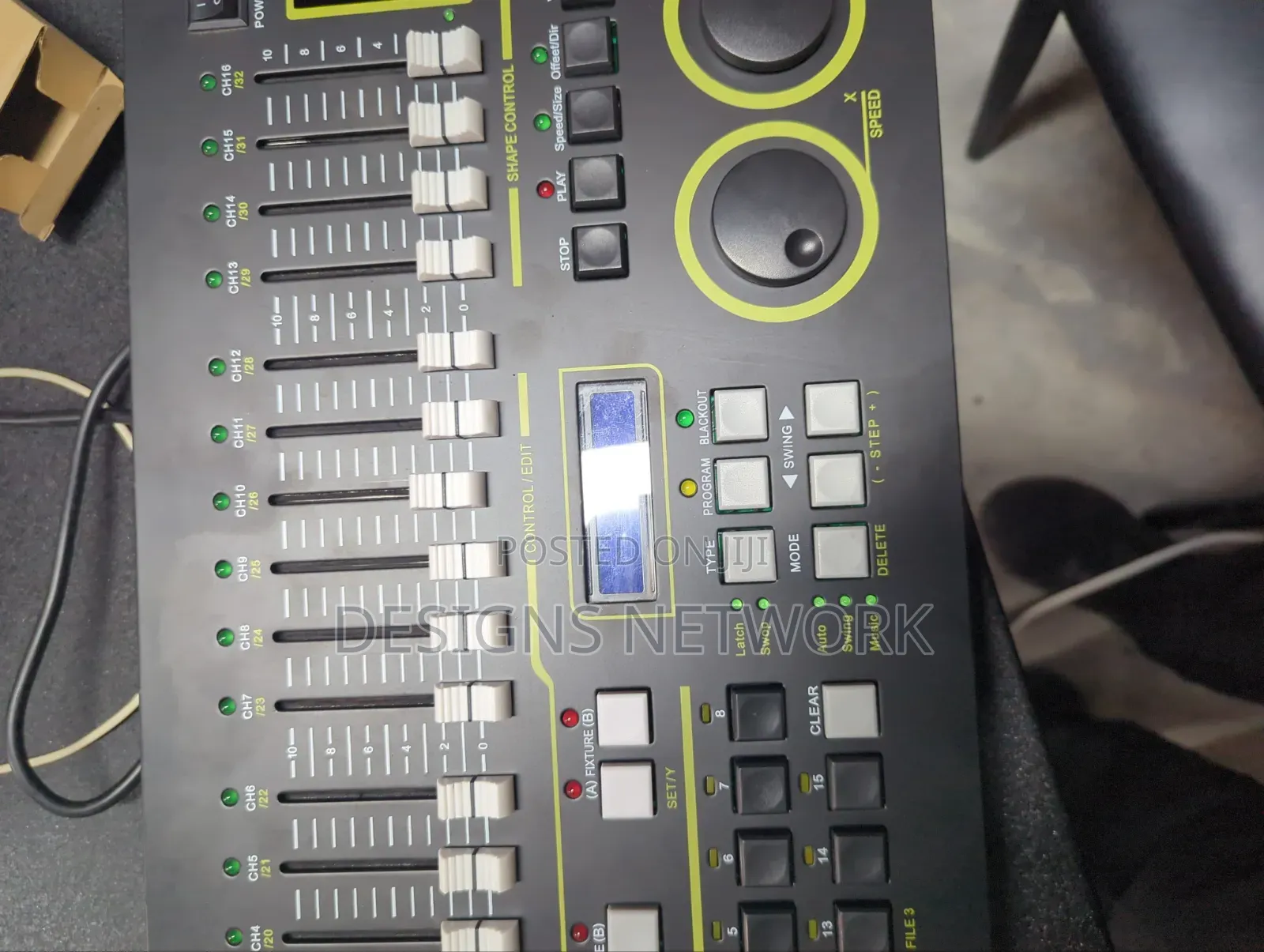 Max 512 Lighting Controller