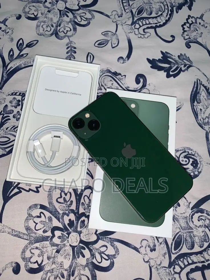New Apple iPhone 13 128 GB Green