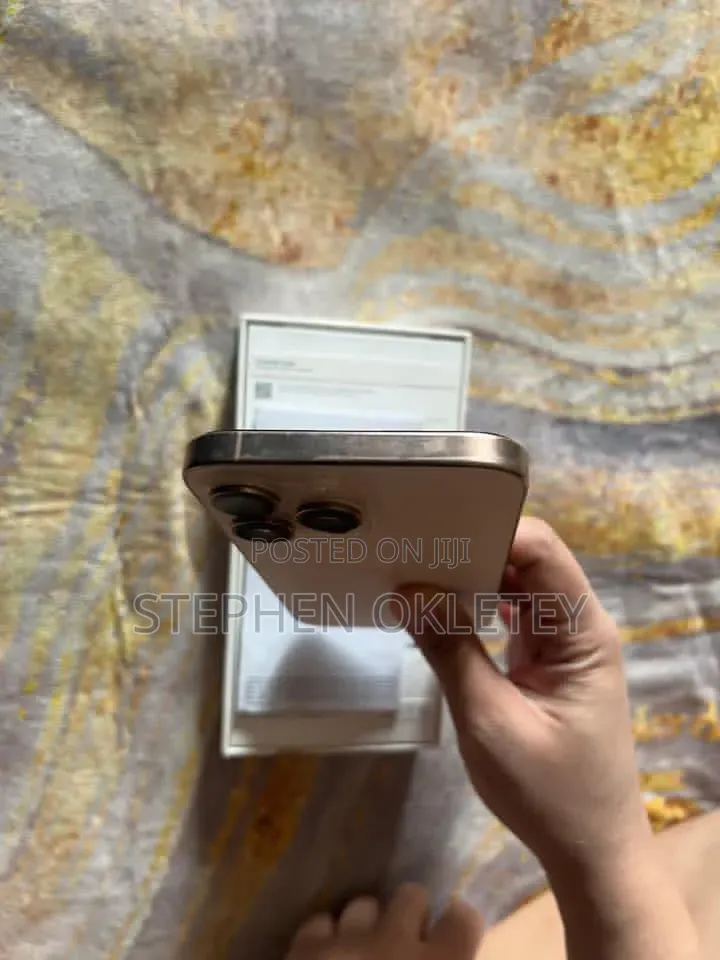 Apple iPhone 16 Pro Max 256 GB Gold