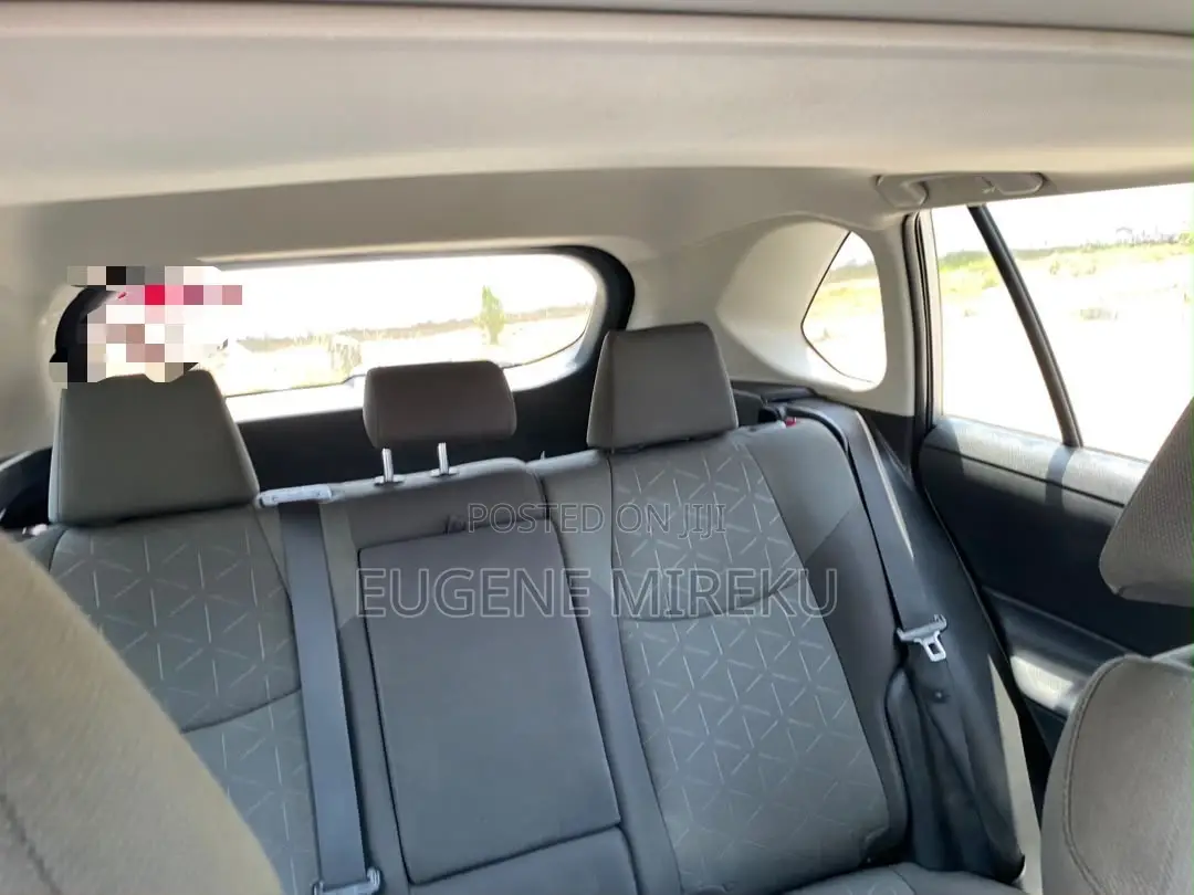 Toyota RAV4 2022 Silver