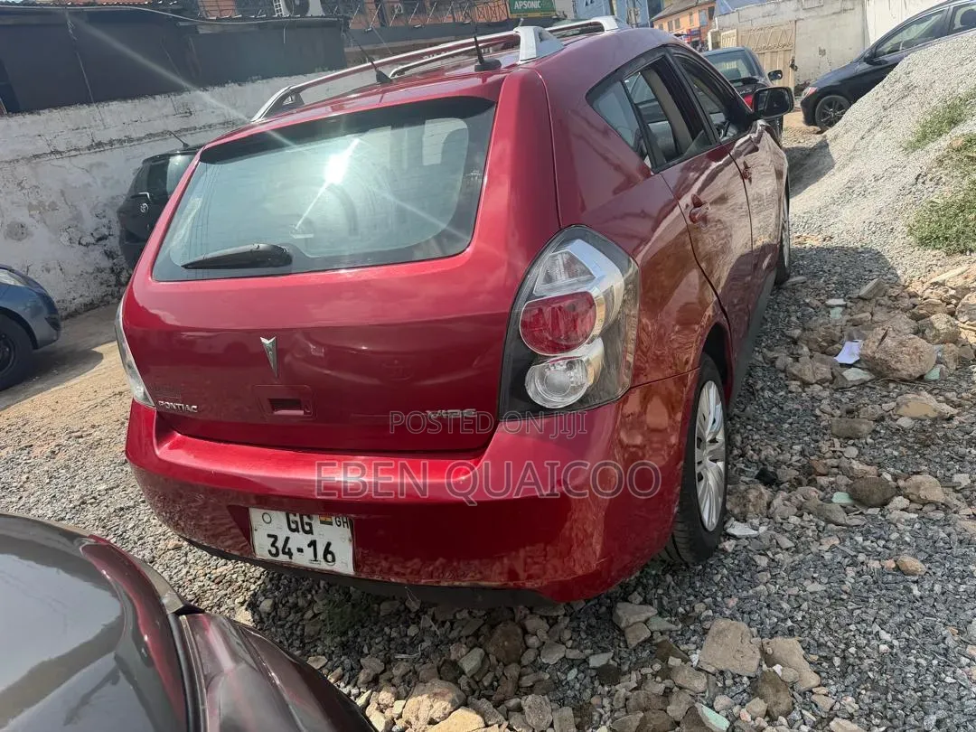 Pontiac Vibe 2010 Burgundy