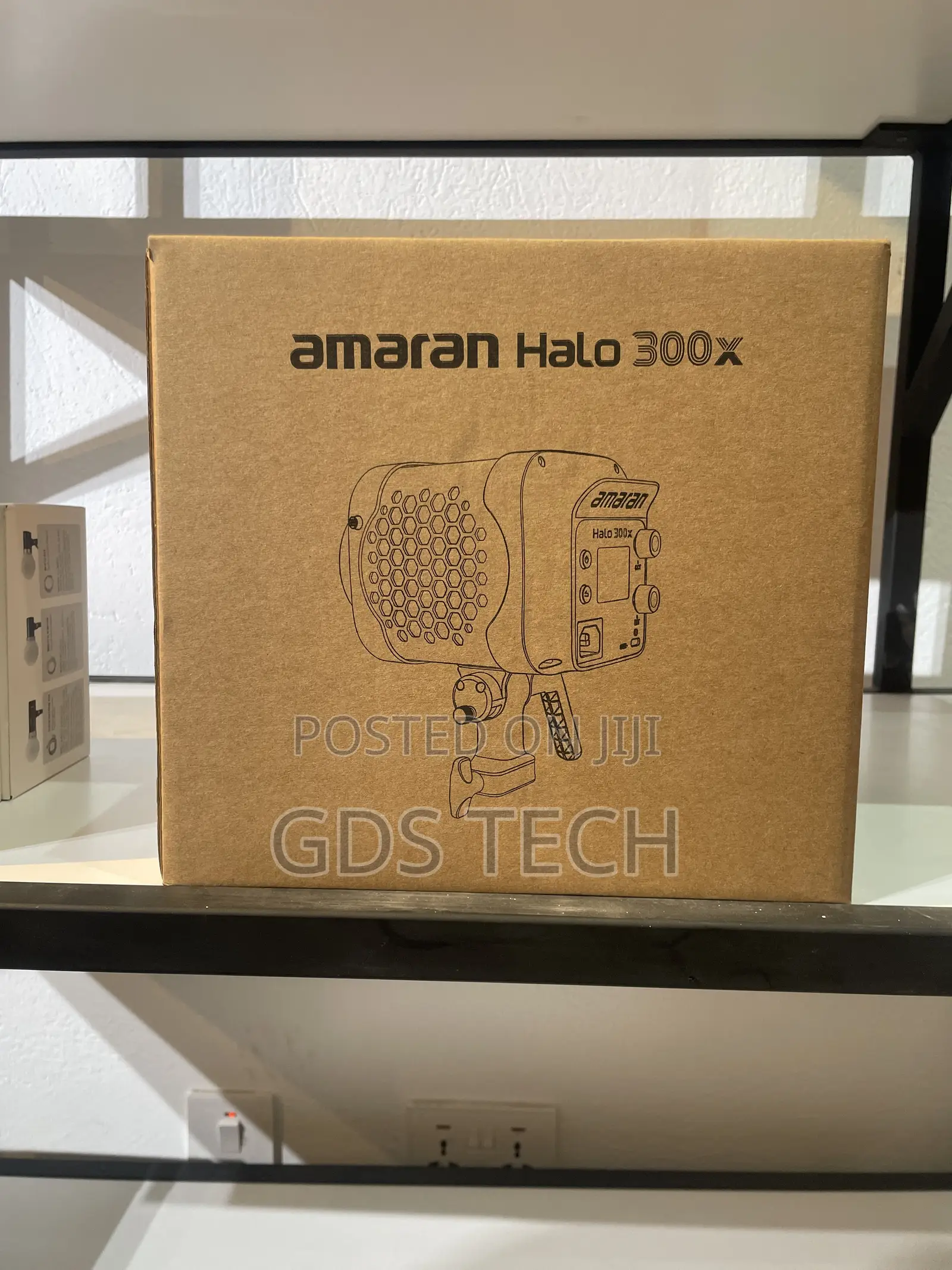 Amaran Halo 300x Bi-Color LED Monolight