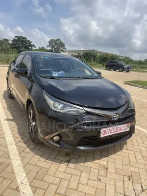 Toyota Corolla Hybrid 2023 Black