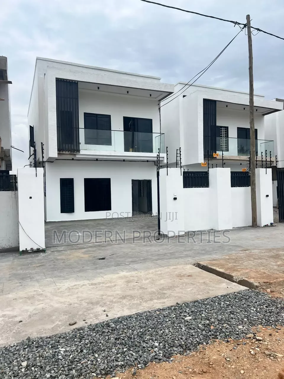 3bdrm House in Modern Properties, Lashibi for sale