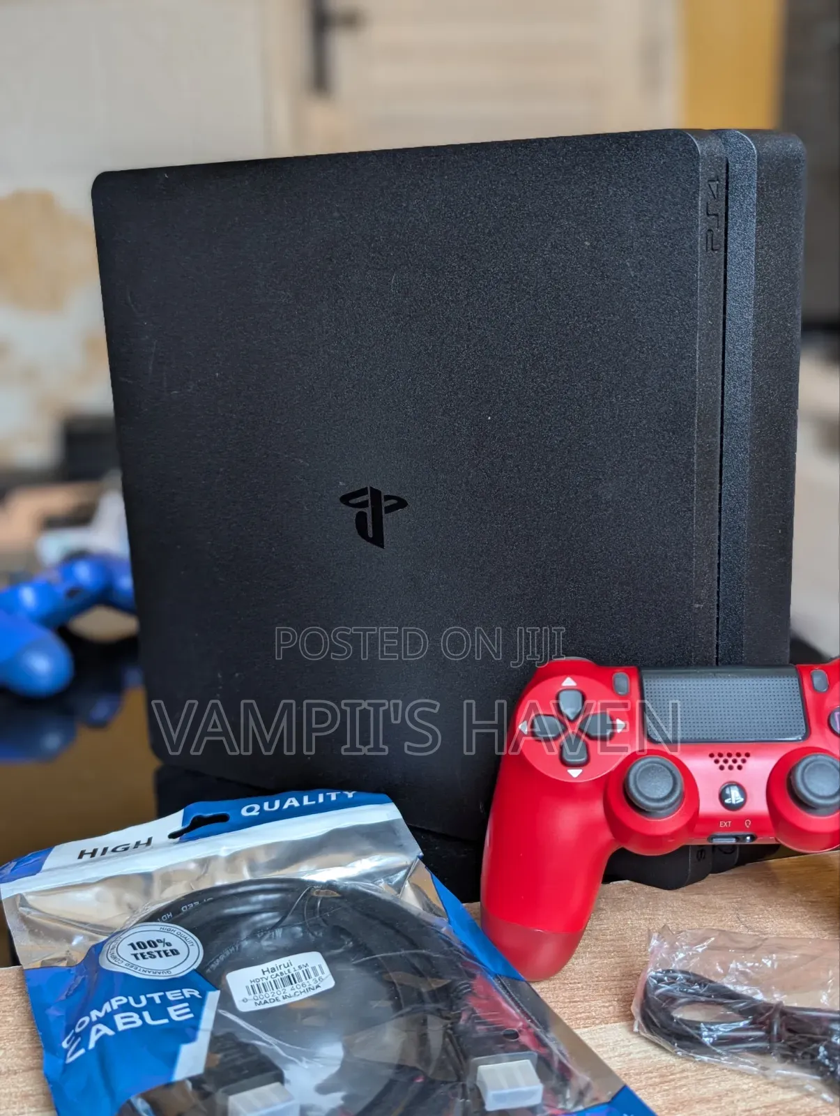 PS4 SLIM (8 Games) Holland Specs 2 Controllers