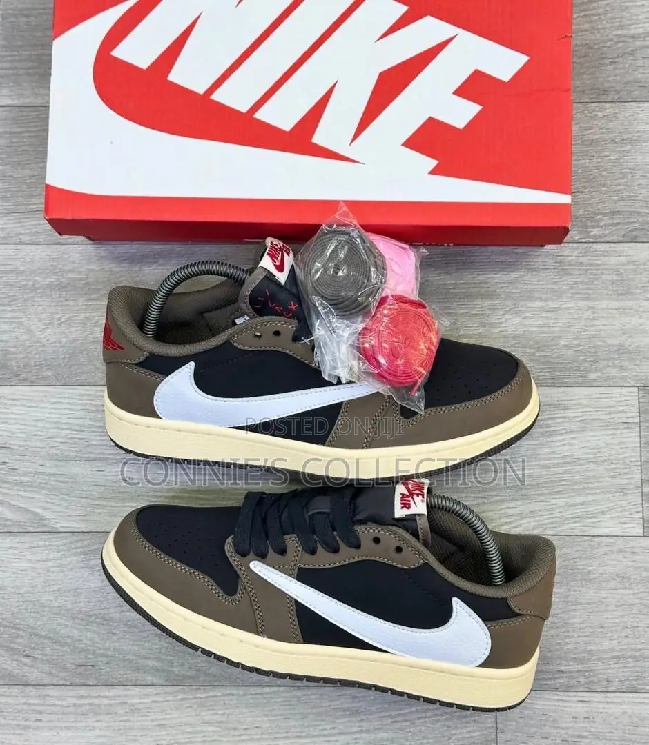 Travis Scott X Air Jordan 1 Low OG "Mocha" Sneakers,