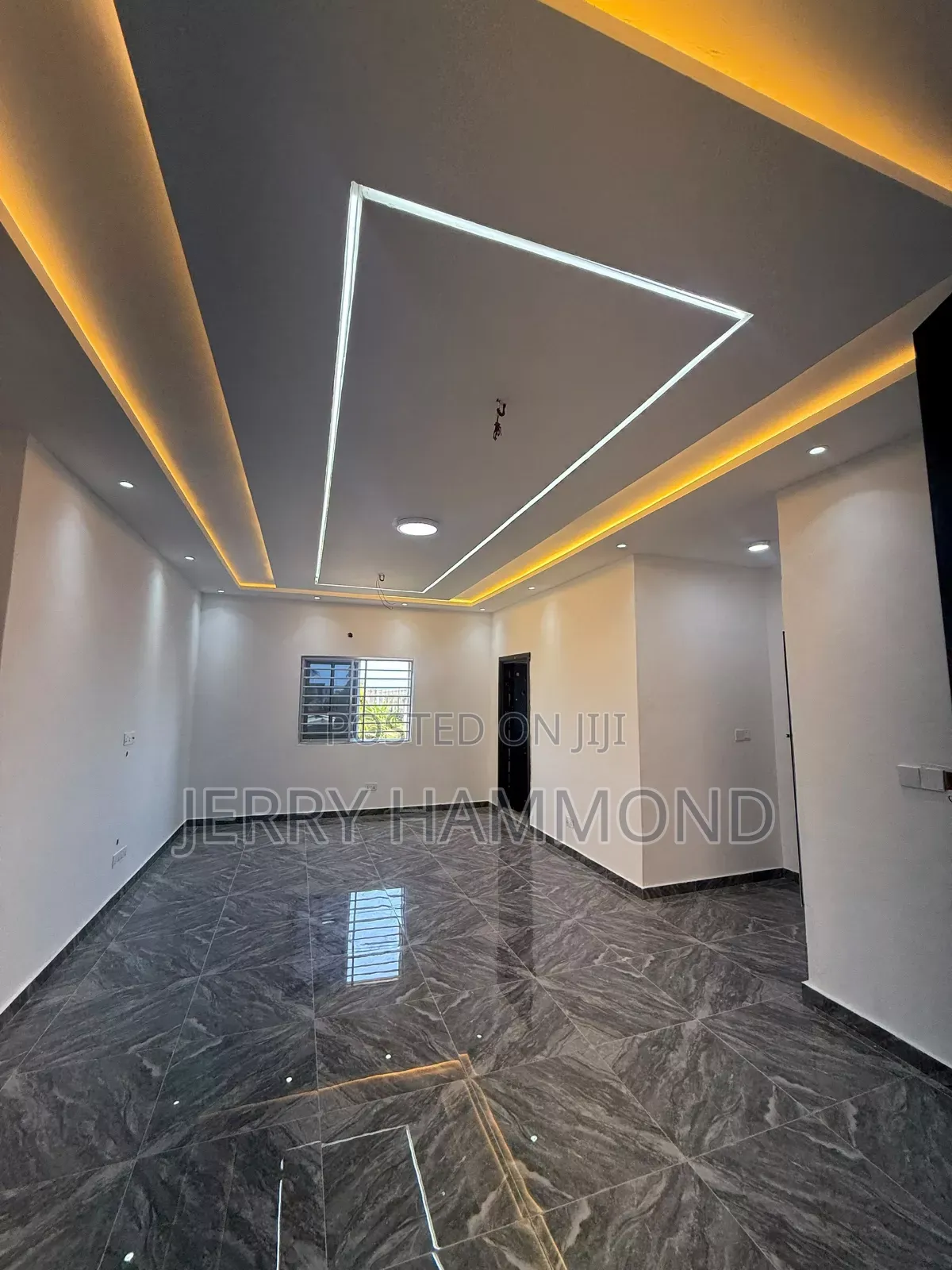 3bdrm Apartment in Manet Area for rent