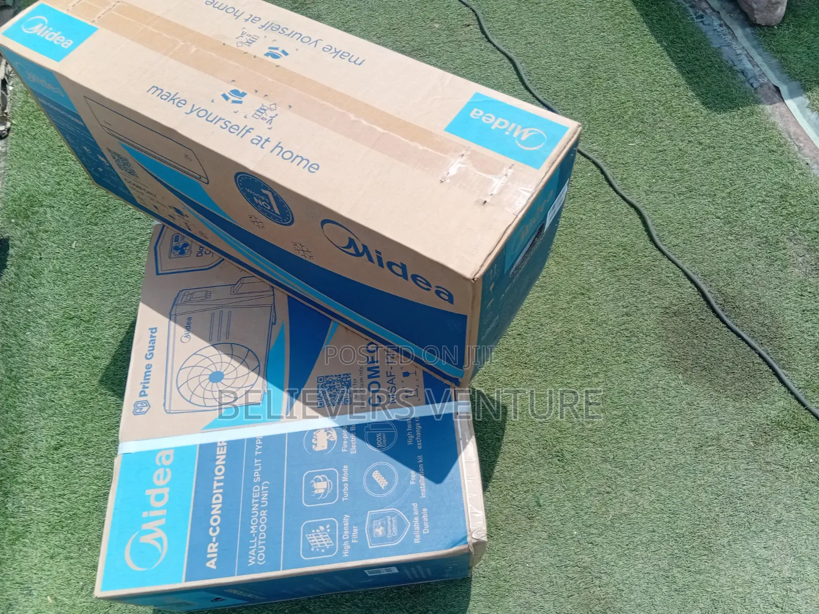 Midea 1.5HP AC – Bring Fresh Coolness Into Your Space.