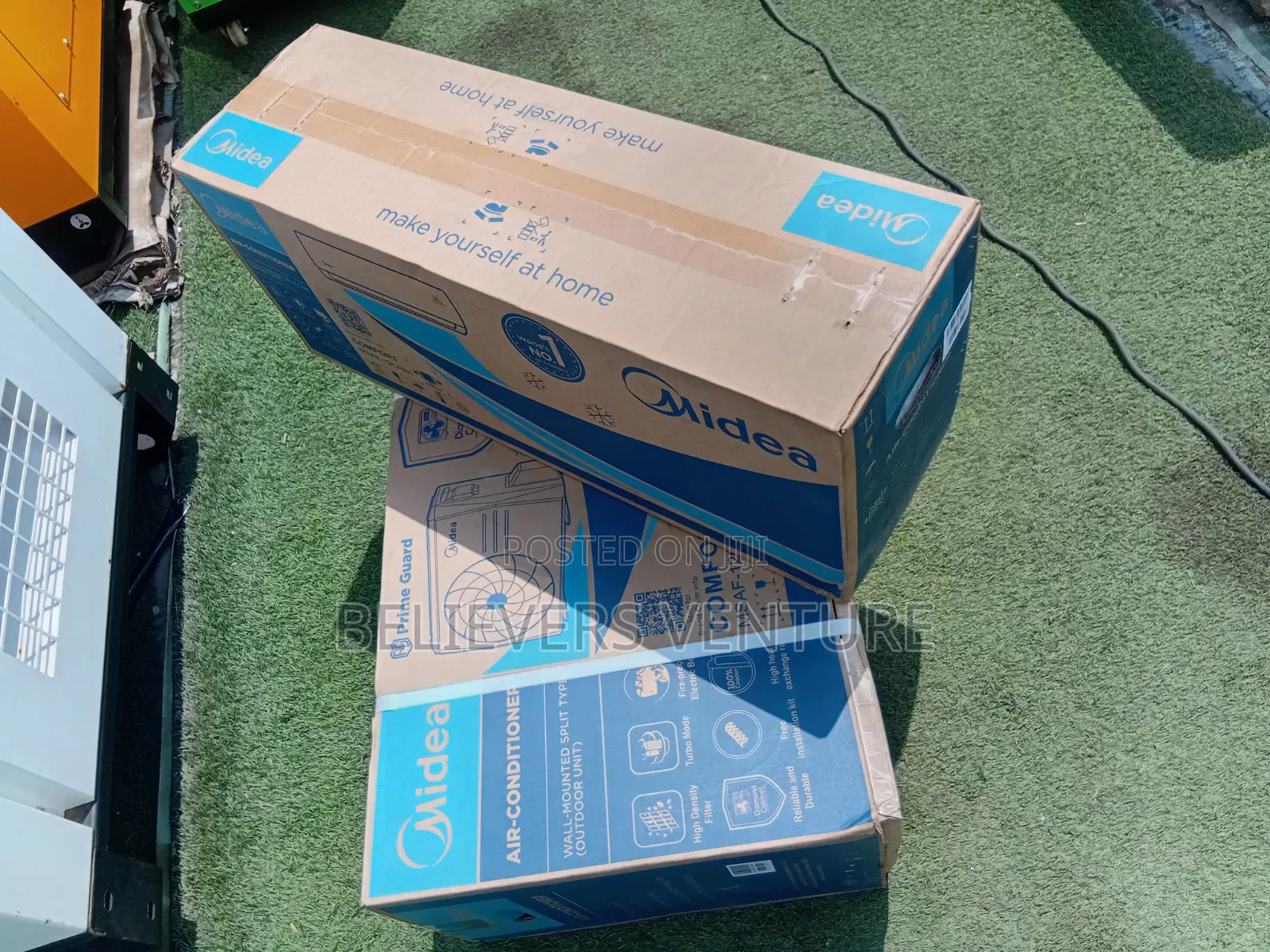Midea 1.5HP AC – Bring Fresh Coolness Into Your Space.