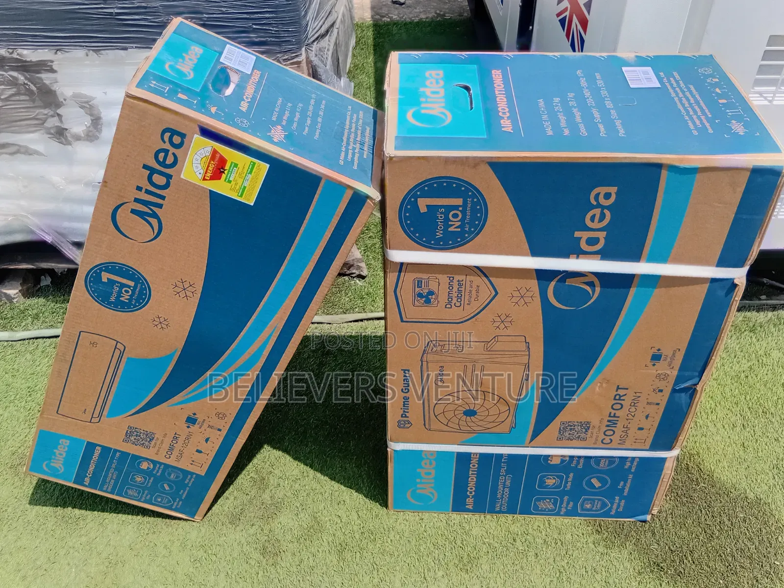Midea Air Conditioner 1.5HP – Enjoy Comfort in Every Corner.