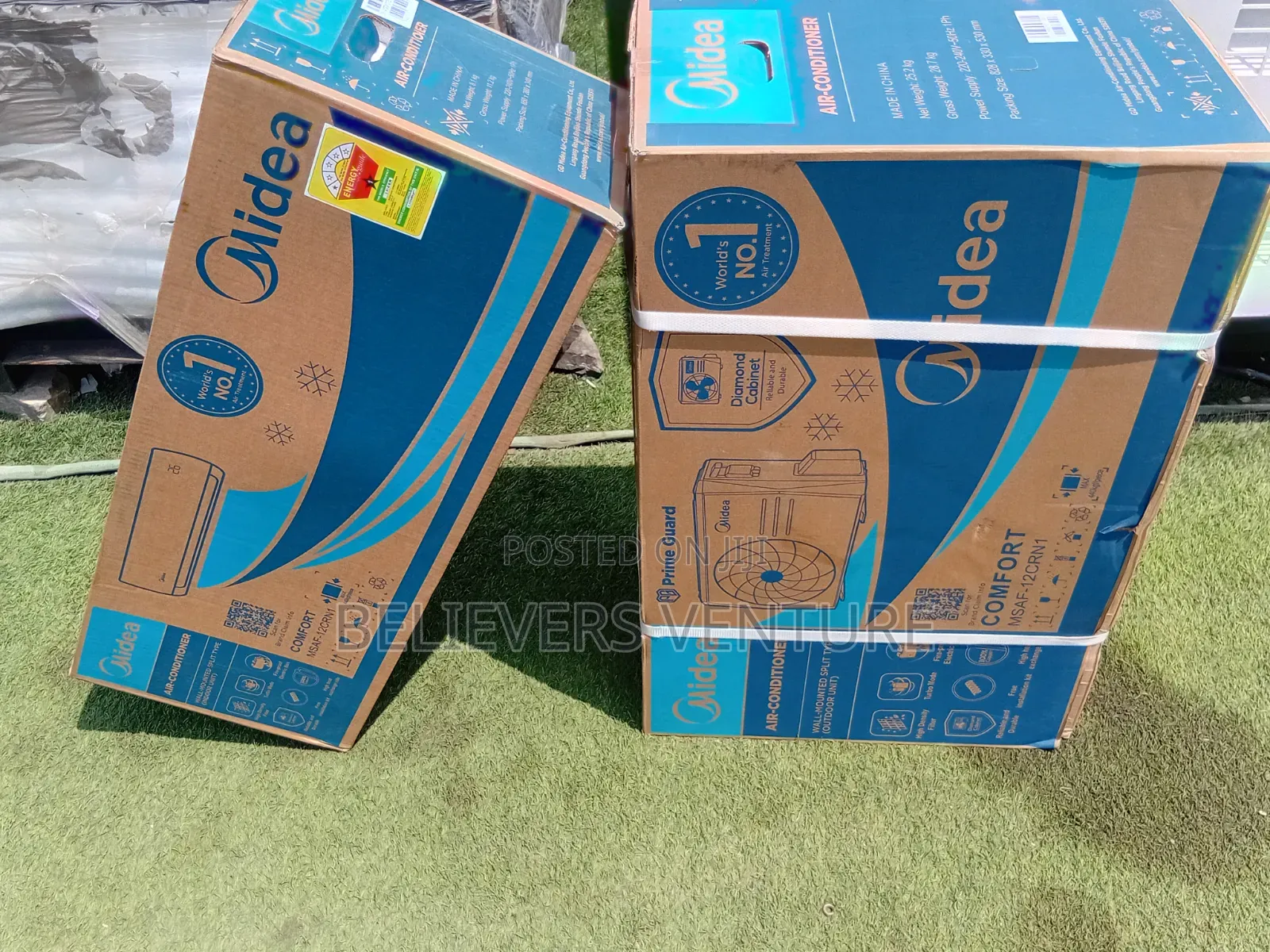 Midea Air Conditioner 1.5HP – Enjoy Comfort in Every Corner.