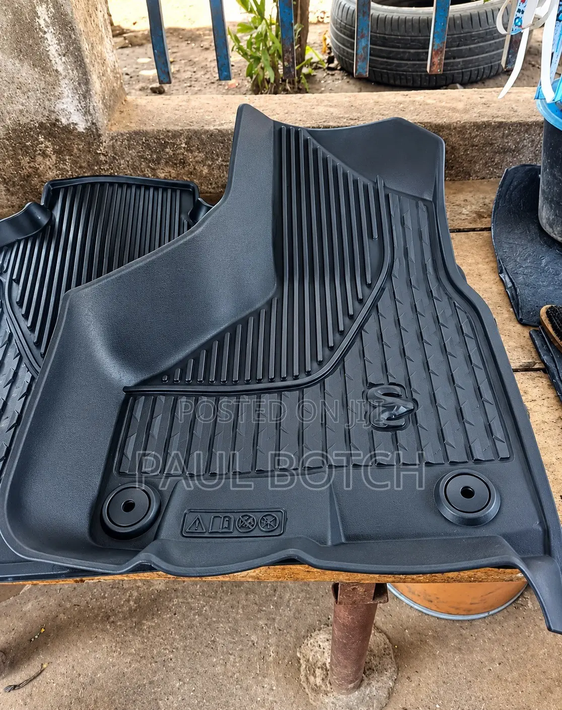 2020,2021,2022,2023,2024,2025 Dodge Ram 1500 Custom-Fit Floor Mats