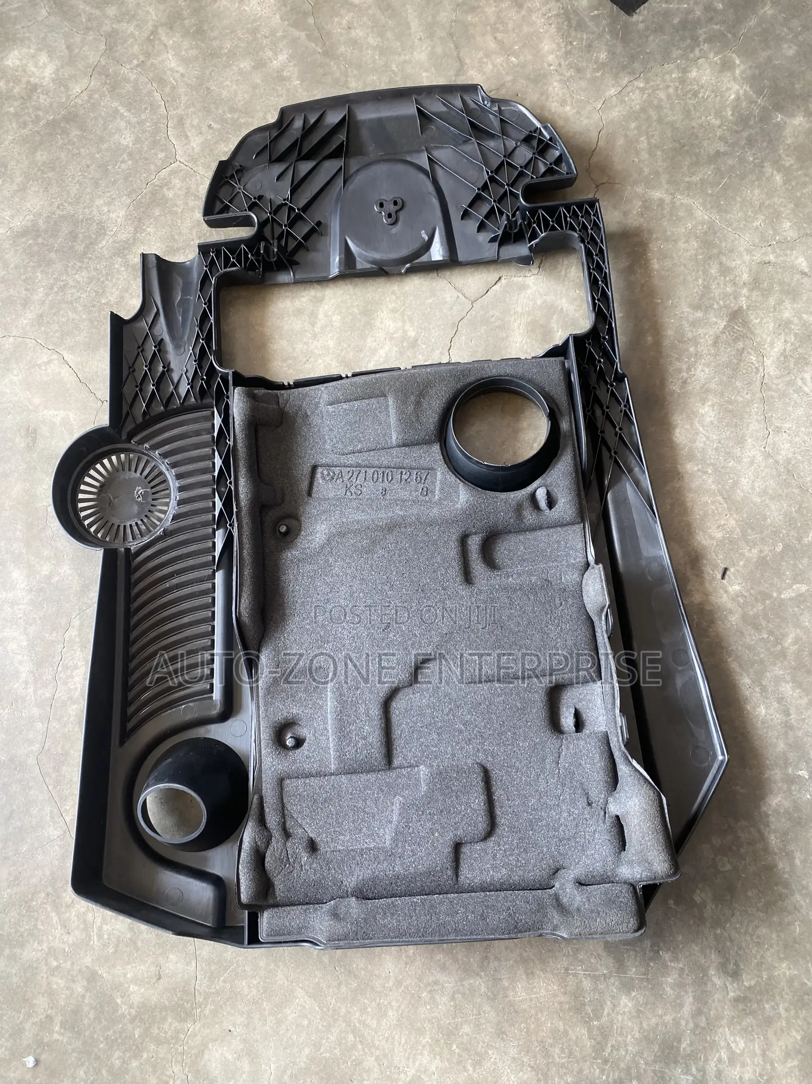 Mercedes Benz Engine Cover/Top Engine Cover