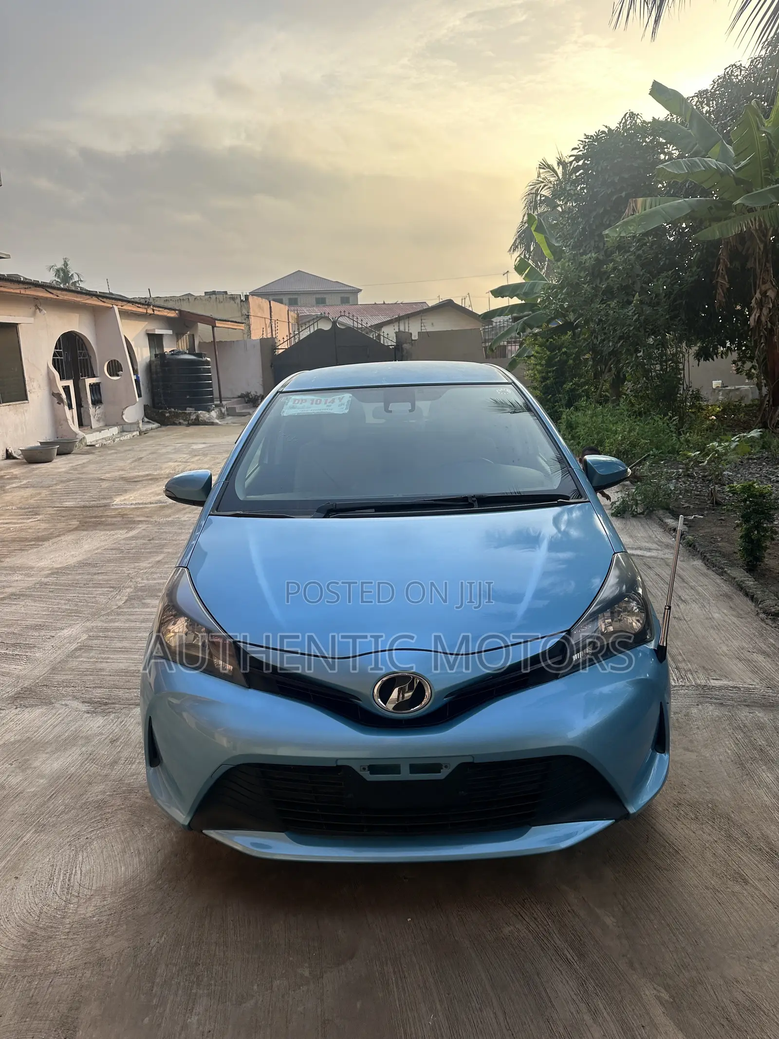 Toyota Vitz 2016 Blue
