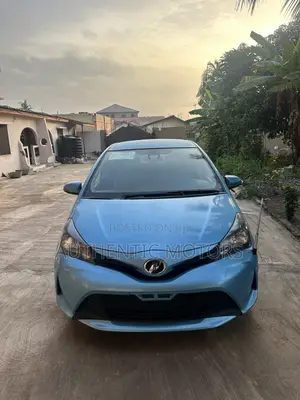 Toyota Vitz 2016 Blue