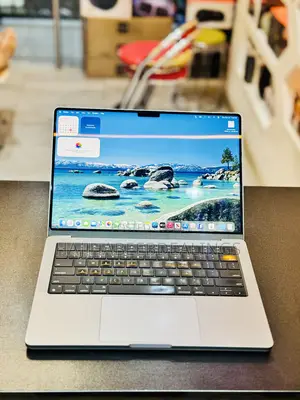 Laptop Apple MacBook Pro 2021 M1 Max 64GB Apple M1 Max SSD 1T