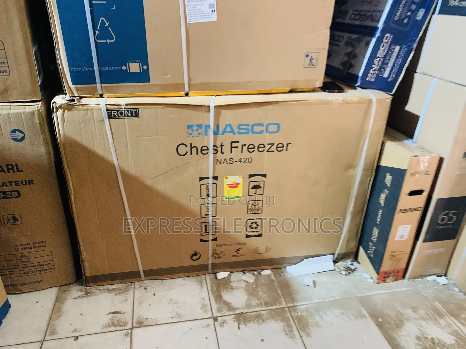 Grab the New Nasco 380ltrs Single Door Chest Freezer- NAS-420