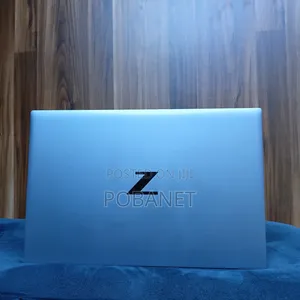 New Laptop HP ZBook Firefly G8 16GB Intel Core i7 SSD 512GB