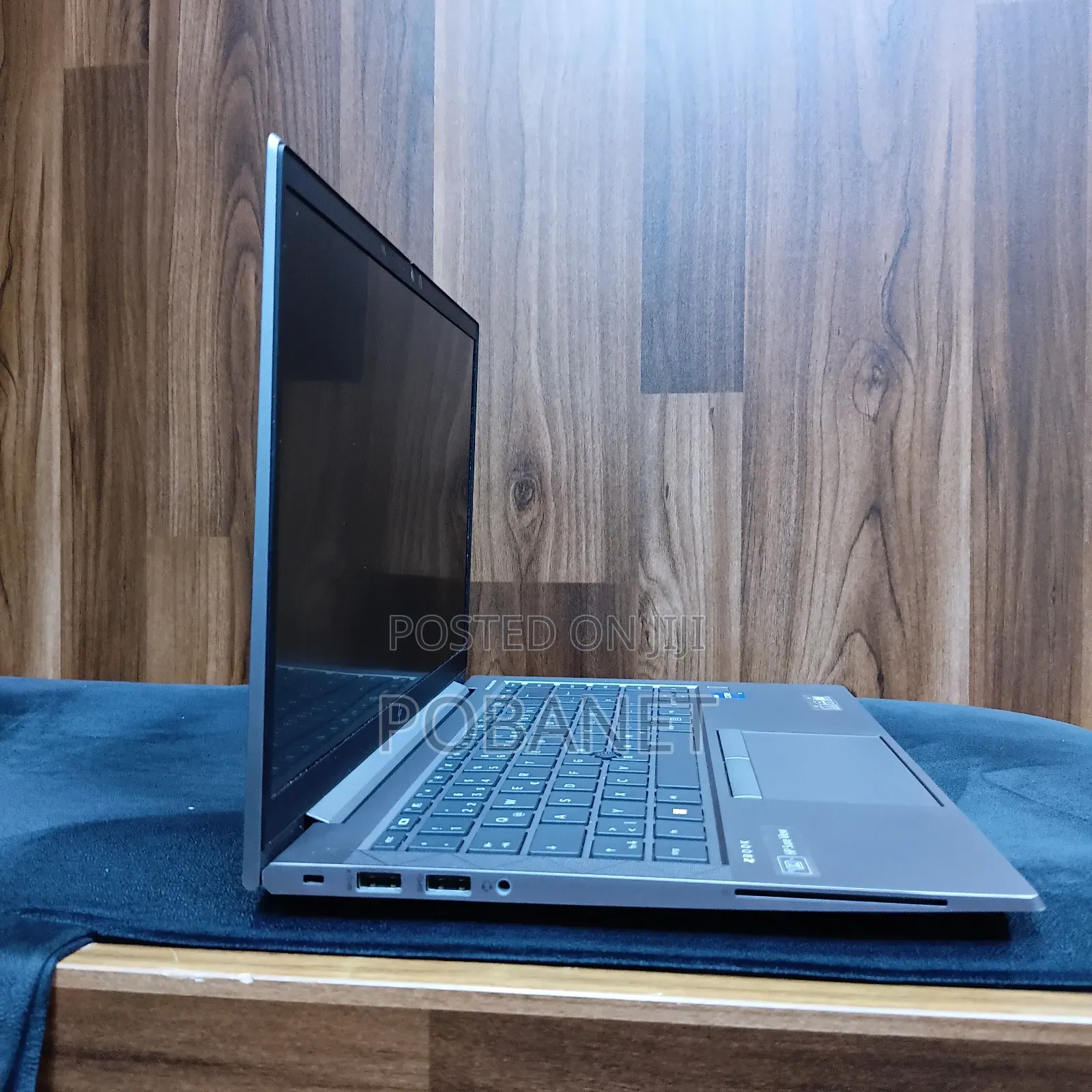 New Laptop HP ZBook Firefly G8 16GB Intel Core i7 SSD 512GB