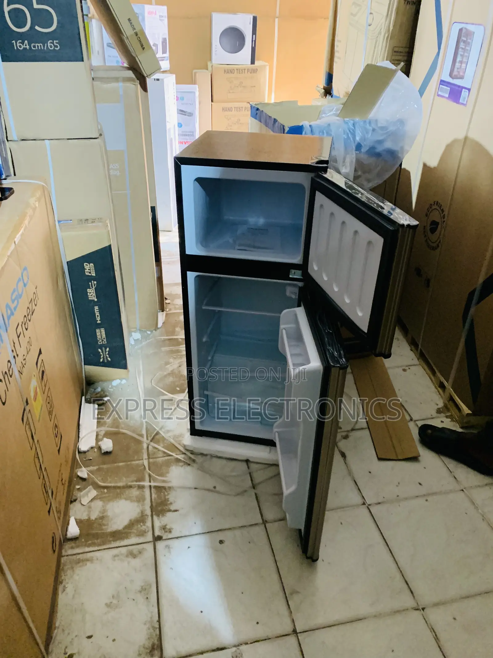 Grab the New Nasco NASF2-13FL 112L Double Door Top Freezer Refrigerato