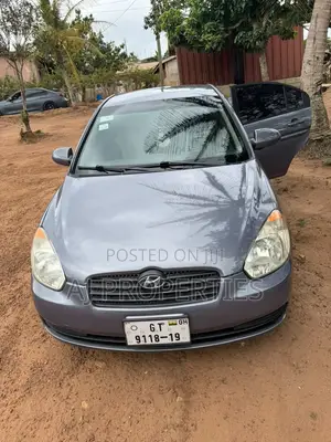 Hyundai Accent SE Automatic 2010 Gray