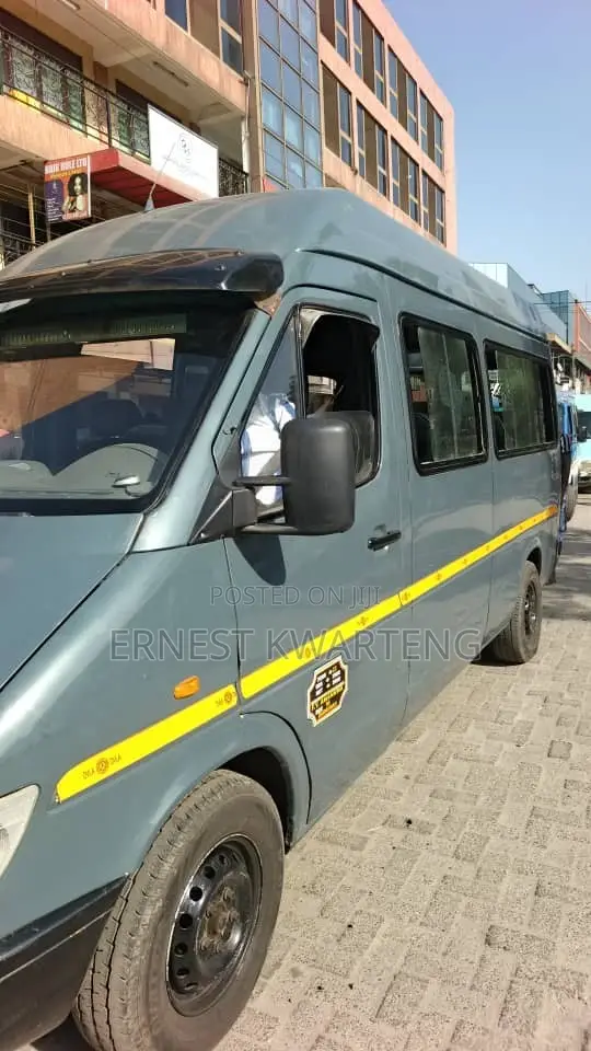 Mercedes-Benz Sprinter 2005 Blue