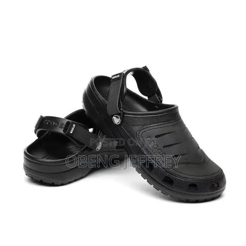 Unisex Crocs in Colours