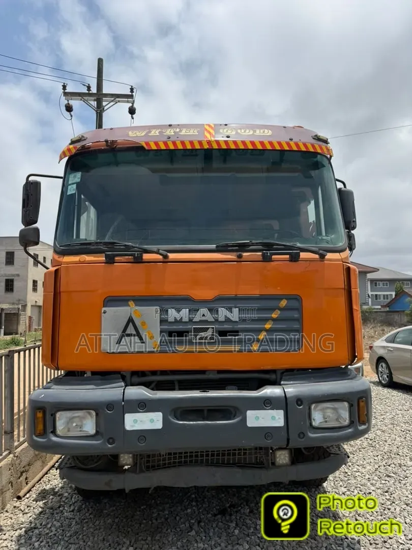 Man Deseil Tipper
