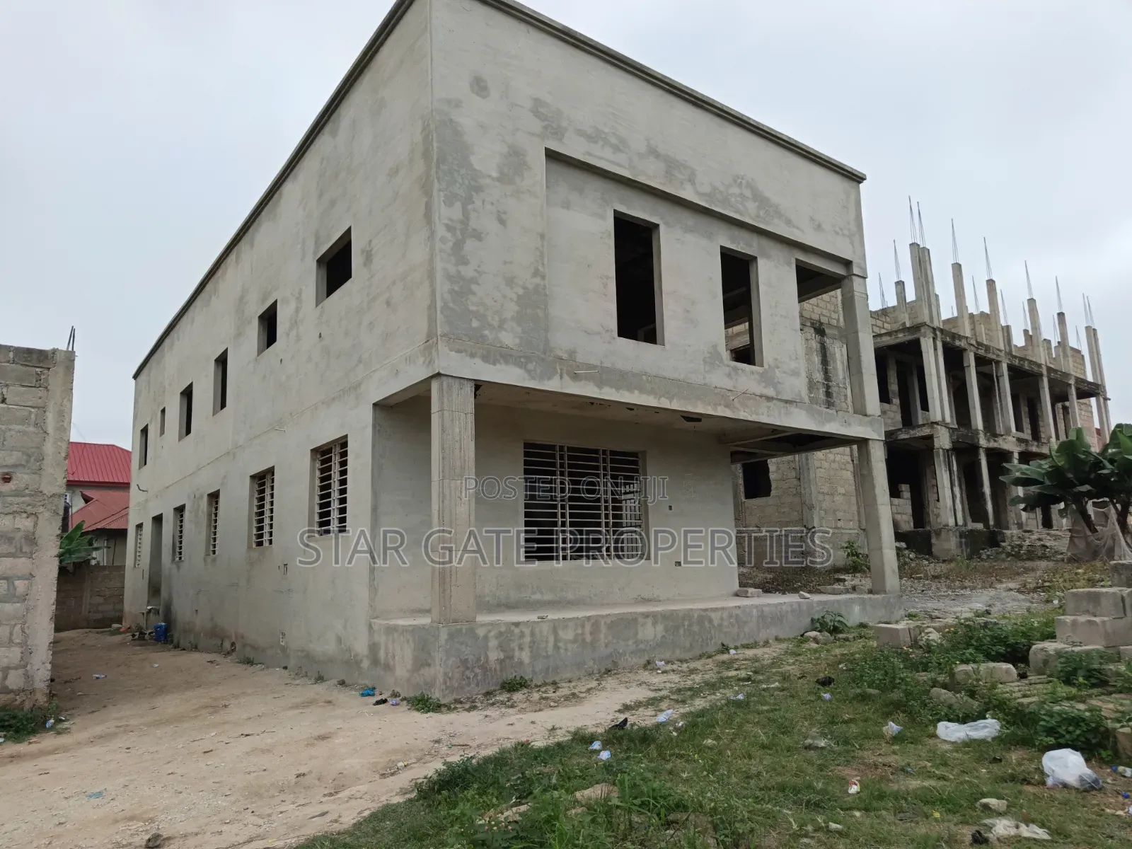 6bdrm House in Kumasi Metropolitan for sale