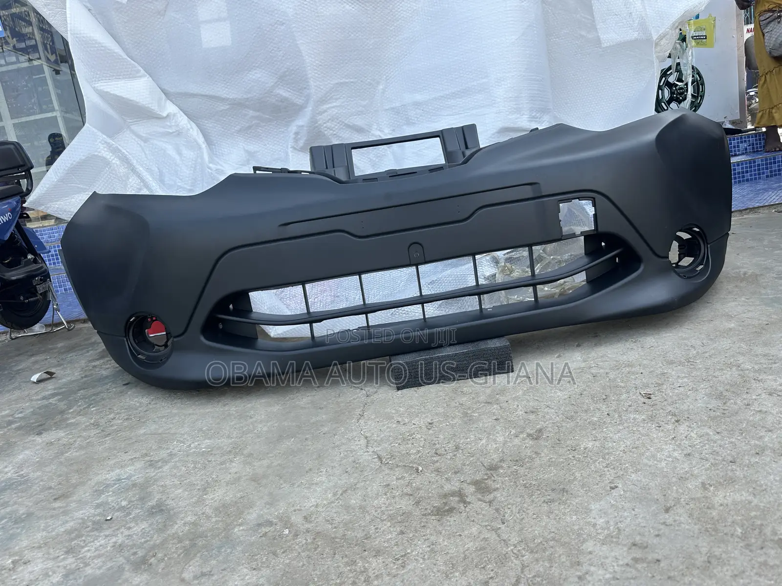 Nissan Rogue Sports/Qashqai 2013 2014 2015 2016 2017 2018 Front Bumper