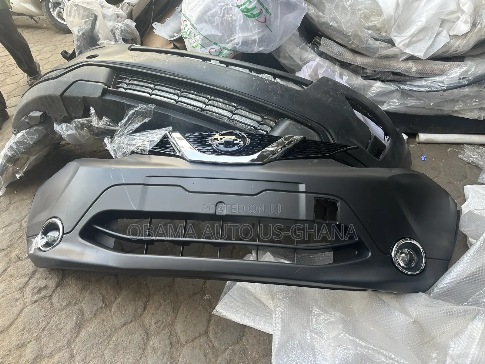 Rogue Sports / Qashqai Front Bumper Complete 2014 2015 2016 2017 2018