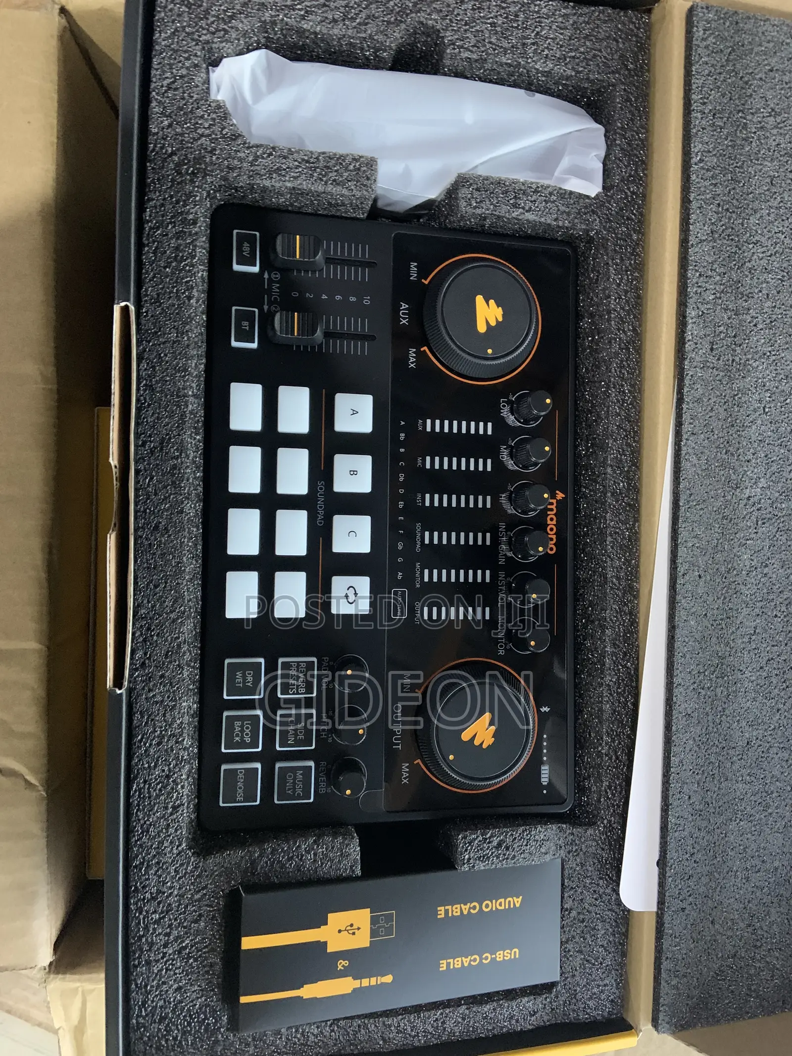 MAONO Professional Mic and Soundcard - AME2A