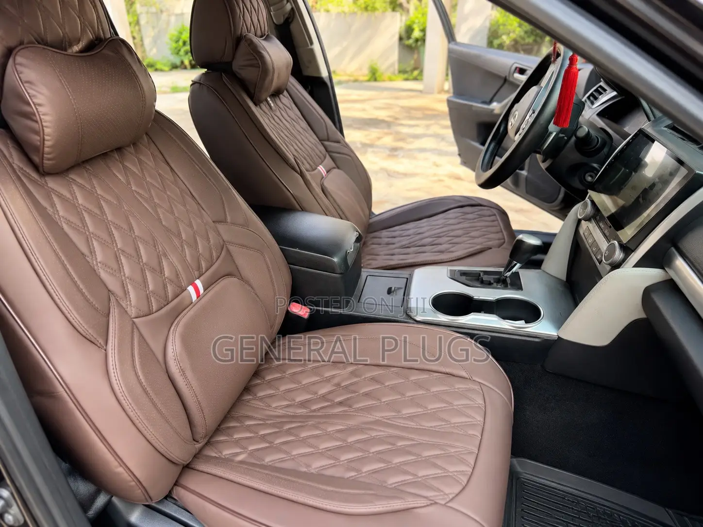 Refresh Ur Dashboard Surroundings With Luxurious Universal Seat Cover
