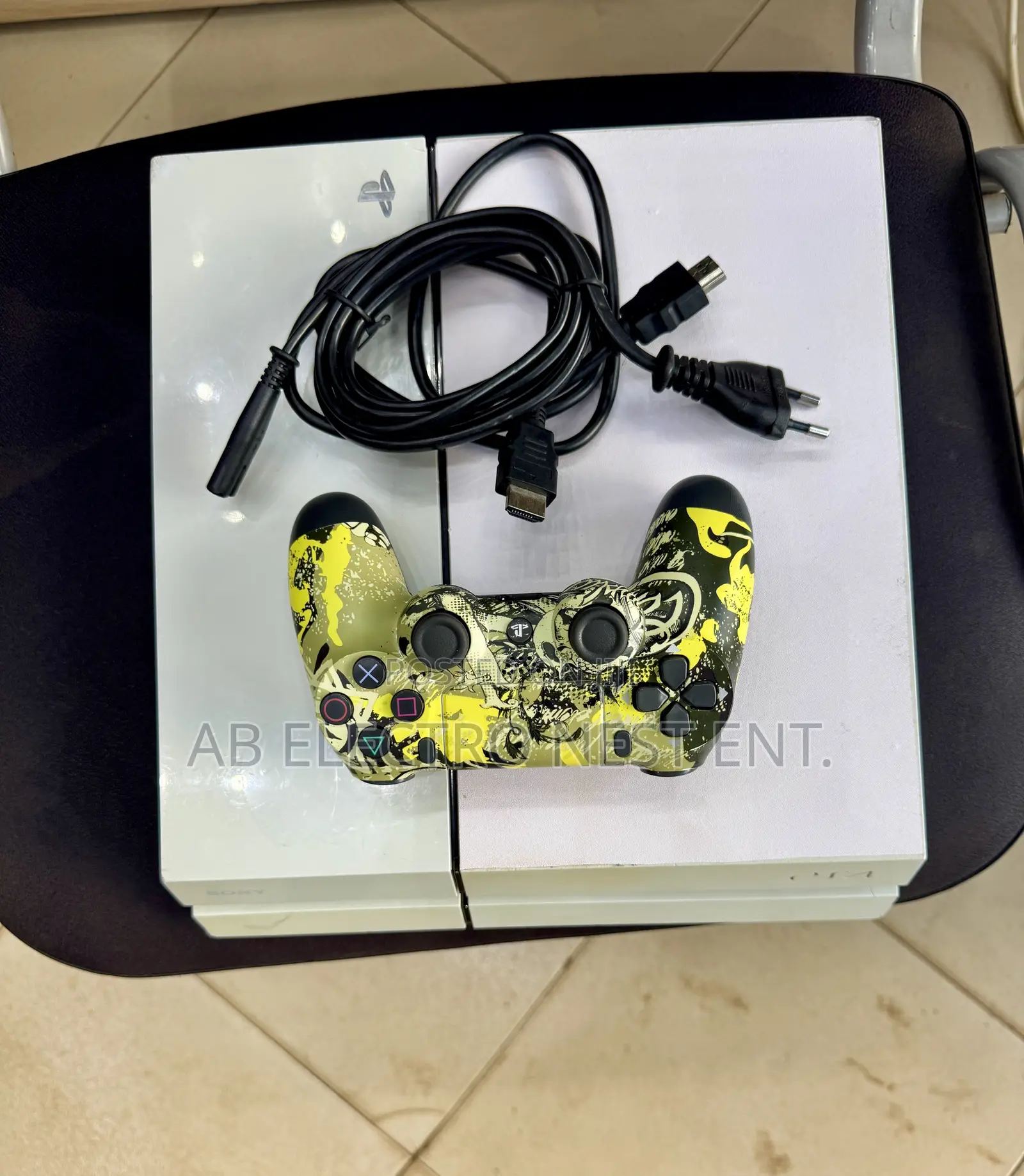 Neat PS4 Jailbreak With Games Installed Plus Controller
