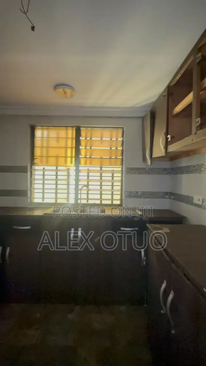 4bdrm House in Alex Otuo Properties, Kumasi Metropolitan for rent