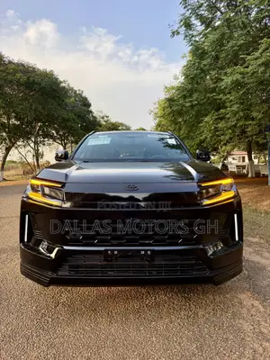 Toyota RAV4 XSE 2026 Black