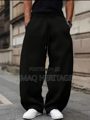 Unisex Baggy Black