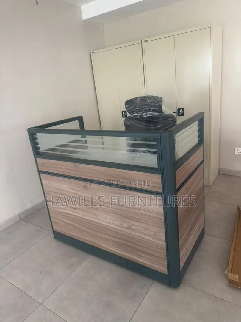 Single Workstation With Drawer