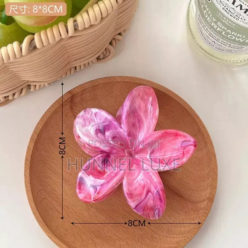 Marble Design Hawaiian Plumeria Flower Claw Clip