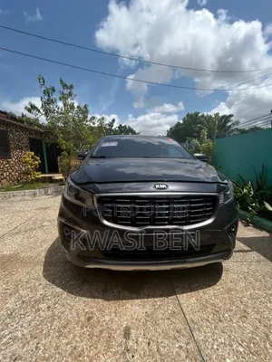 Kia Carnival 2019 Black