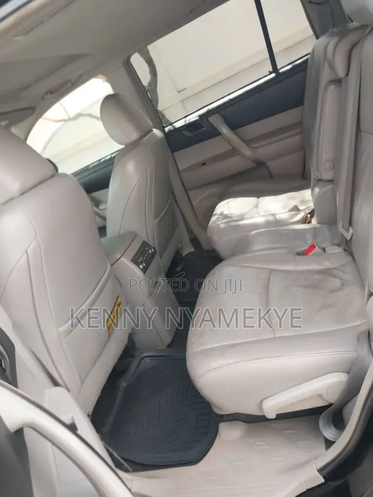 Toyota Highlander Limited 2011 Black